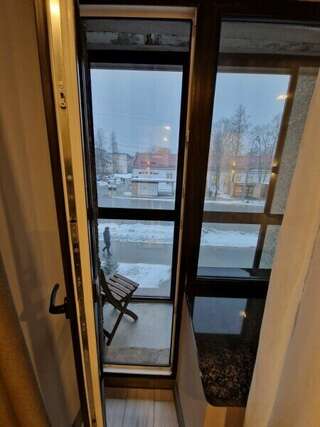 Гостиница HomeSweetHome Петрозаводск Двухместный номер Делюкс с 1 кроватью и балконом-4